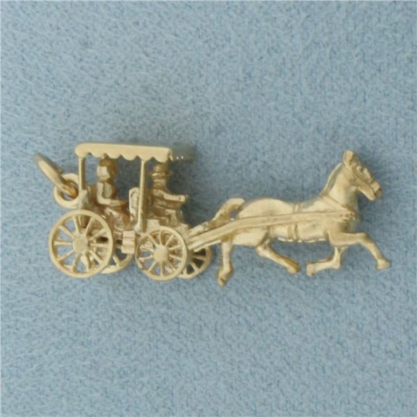 Mechanical Horse and Buggy Bermuda Charm in 14k Yellow Gold