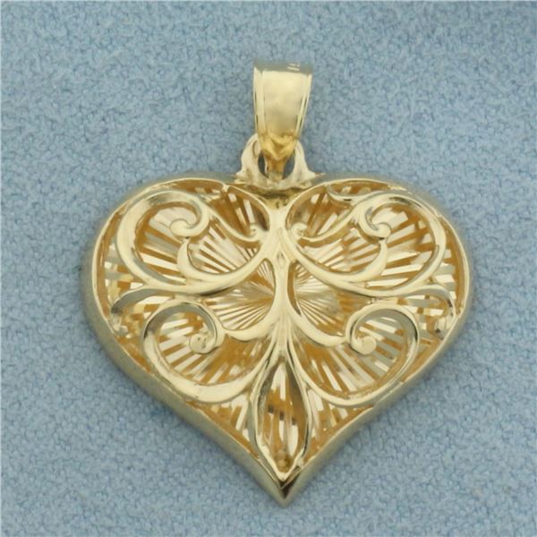 Filigree Heart Pendant in 14K Yellow Gold