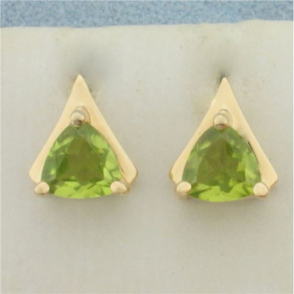 Peridot Trillion Stud Earrings in 14K Yellow Gold