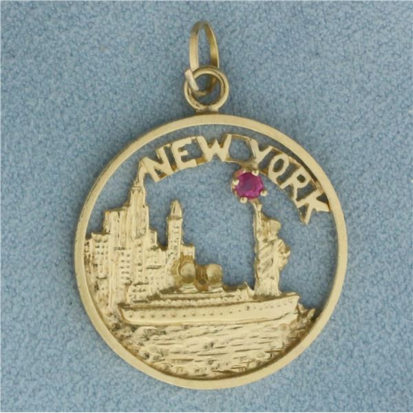 New York City Charm or Pendant in 14K Yellow Gold