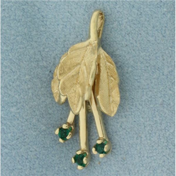 Leaf Nature Design Pendant in 14K Yellow Gold