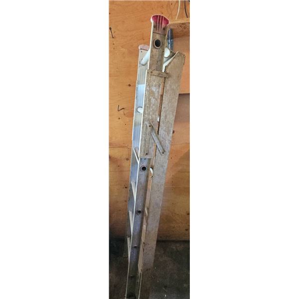 Aluminum Extension Ladder with Rung Lock and Pulley Mechanism - Beck ...
