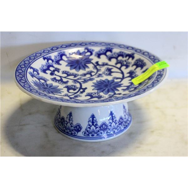 GERMAN EXPORT VINTAGE CAKE STAND