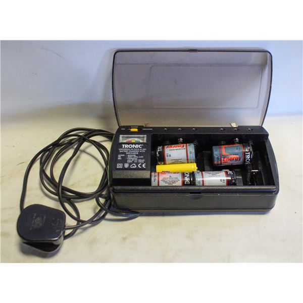 TRONIC UNIVERSAL NI-CD & NI-MH BATTERY CHARGER