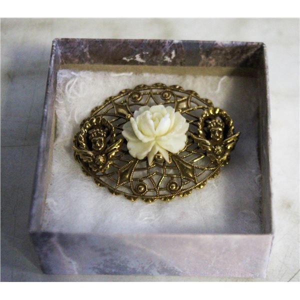 VINTAGE GOLD TONE FLOWER