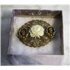 Image 1 : VINTAGE GOLD TONE FLOWER