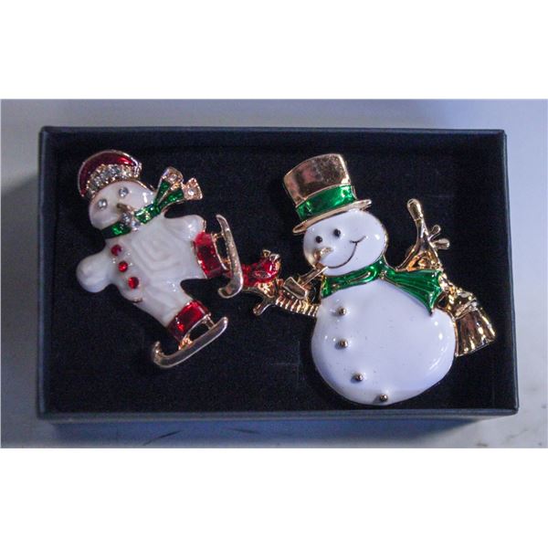 NEW 2PCS SNOW MAN  BROOCH SET