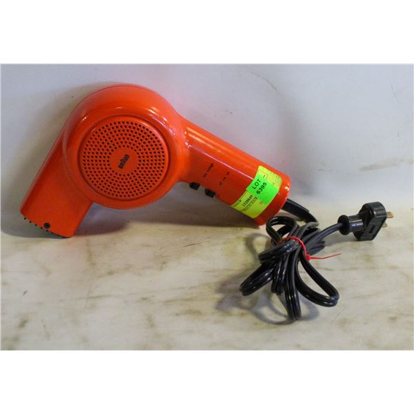 VINTAGE BRAUN HAIR DRYER
