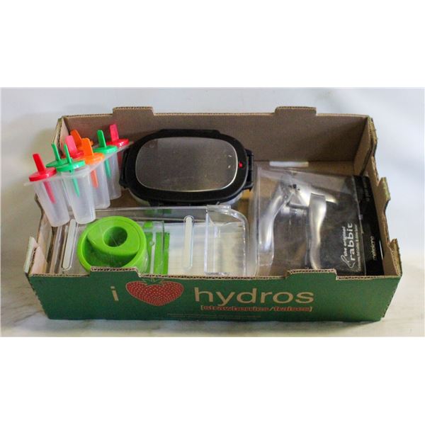 BOX WITH STARFRIT SLICER, CORK SCREW REMOVER,