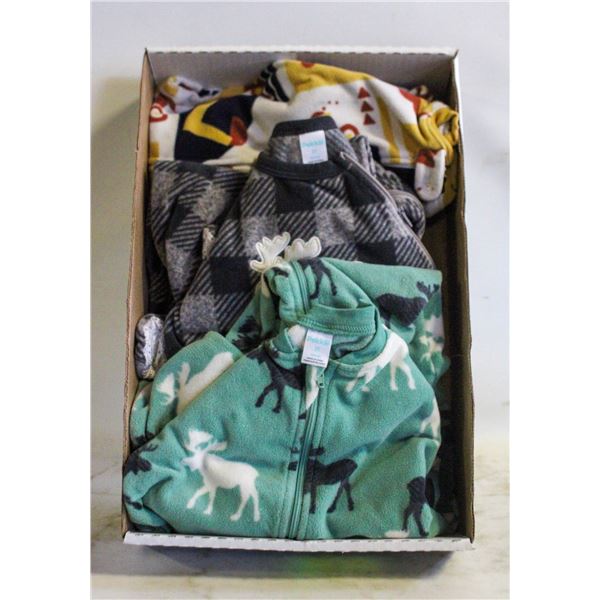 2T FLEECE JAMMIES WITH FEET