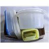 Image 1 : VINTAGE TUPPERWARE