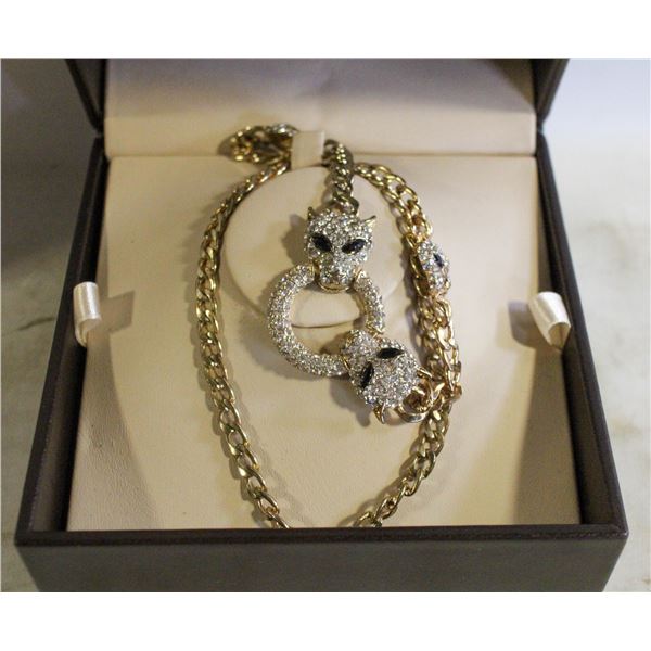 ESTATE JAGUAR NECKLACE IN BOX