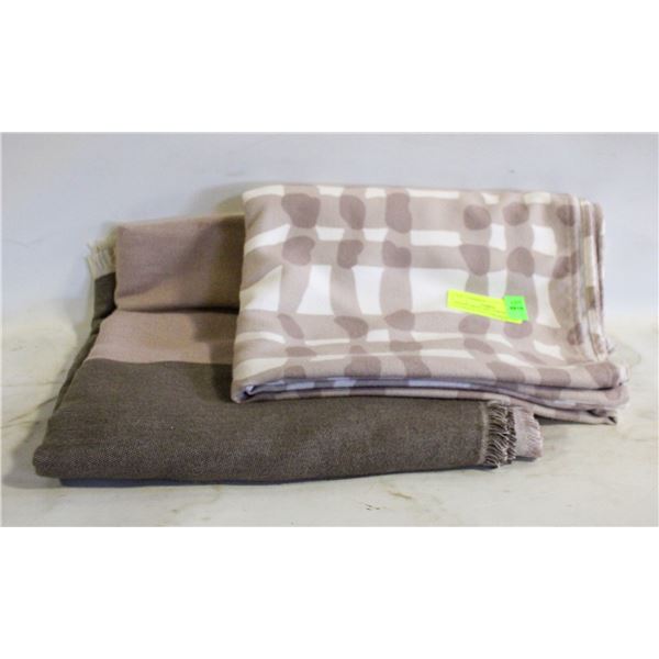 INDIGO+WOOL MIX THROW BLANKETS TOGETHER ESTATE