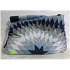 Image 1 : ESTATE HANDMADE PATCHWORK X-LARGE QUILT