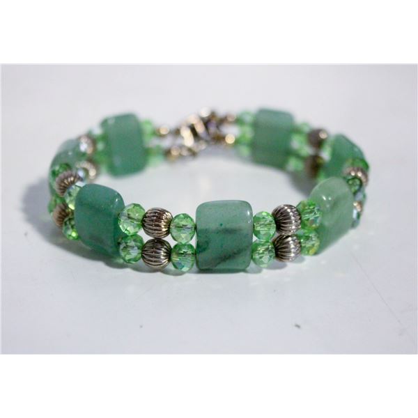 ESTATE LADIES GENUINE AVENTURINE GEMSTONE BRACELET