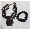 Image 1 : ESTATE GENUINE BLACK POLISHED GEMSTONE BRACELET +