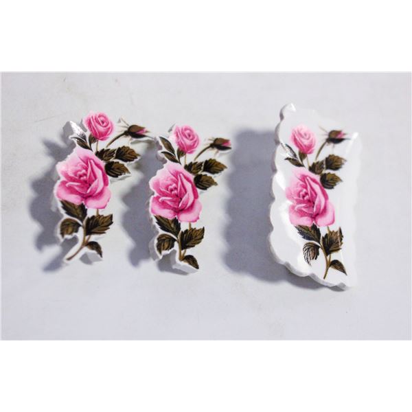 ESTATE 3PC PINK ROSE CERAMIC BROOCH IN GIFT BOX