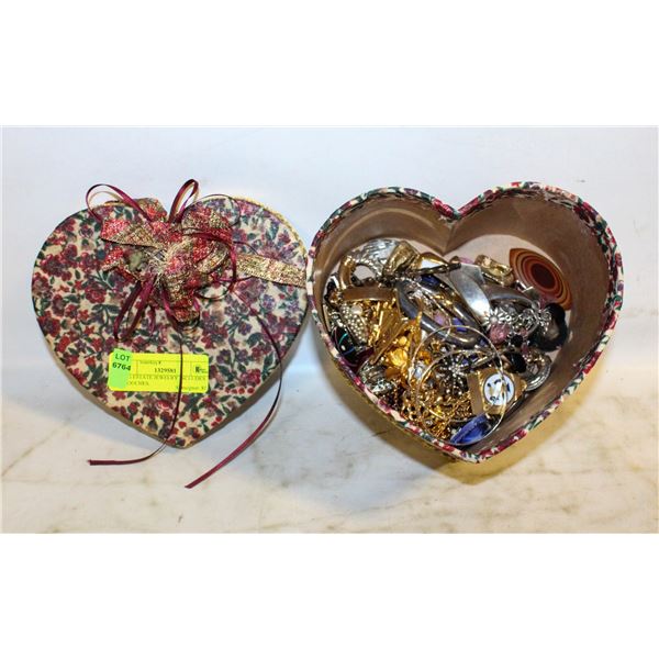 VTG ESTATE JEWELRY INCLUDES BROOCHES,
