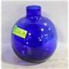 Image 1 : ROUND COBALT BLUE GLASS VASE