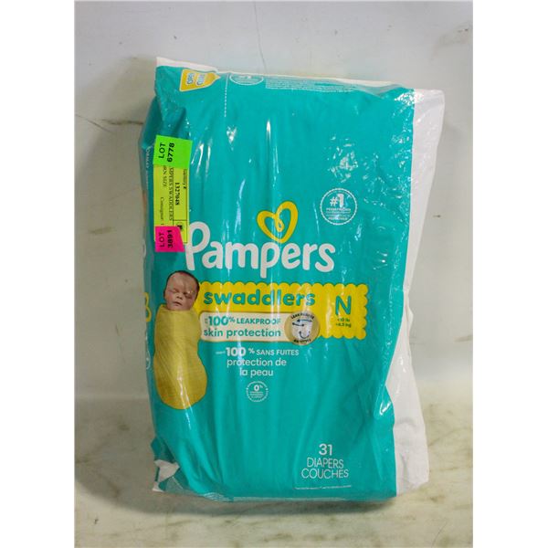 31CT PAMPERS SWADDLERS NEWBORN SIZE