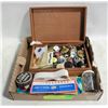 Image 1 : VINTAGE BUTTON AND SEWING ASSORTMENT