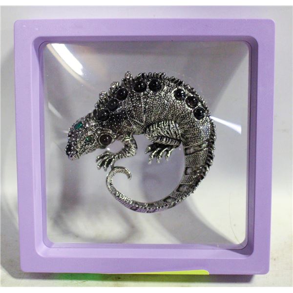 NEW LIZARD BROOCH CHROME TONES WITH