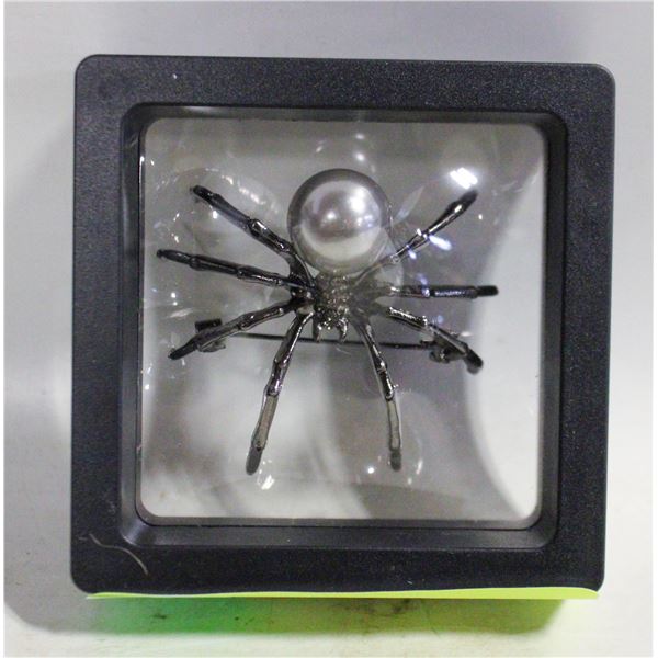 NEW SPIDER BROOCH WITH METALLIC FAUX PEARL