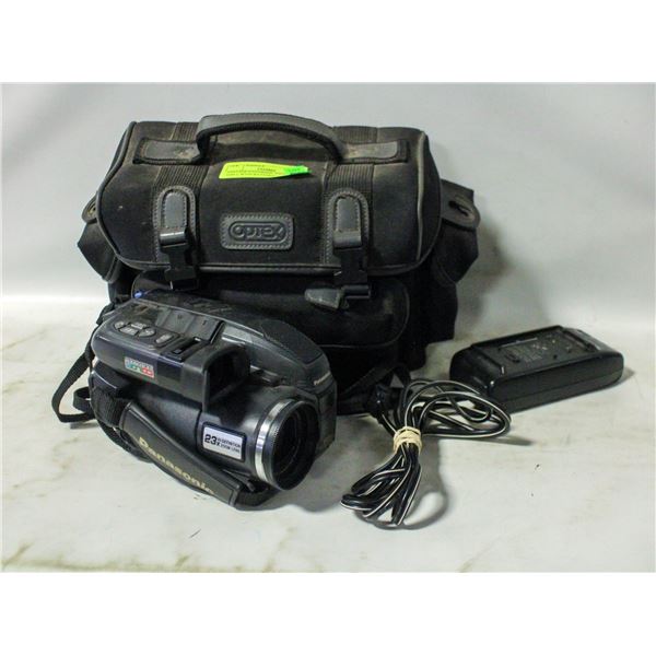 VINTAGE PANASONIC PALMCORDER VHS C WITH BATTERY/