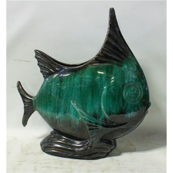 BLUE MOUNTAIN POTTERY #58 ANGEL FISH VASE PLANTER