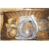 Image 1 : BASKET OF GLASS VASE, BOWLS AND CONTAINER