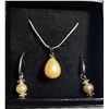 Image 1 : 3)  SET OF PEAR SHAPED CREAMY SOUTH