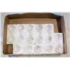 Image 1 : 8 PCS CLEAR HOURGLASS PETAL FLOWER