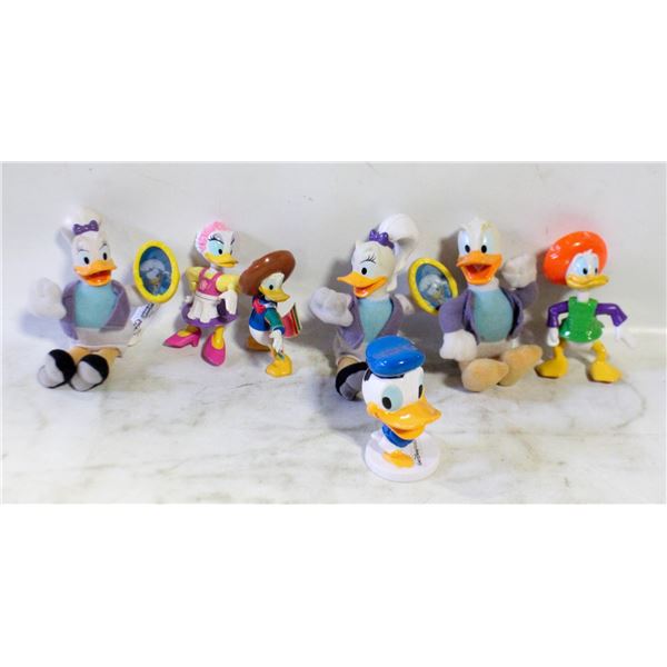 7 VINTAGE DONALD + DAISY DUCKS PVC + PLUSH IN