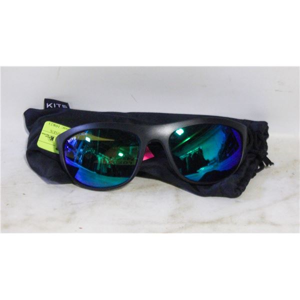KITS THE PURSUIT SUNGLASSES WITH
