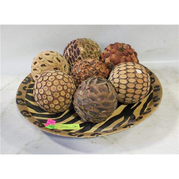 WOOD DECOREATIVE BALL SET