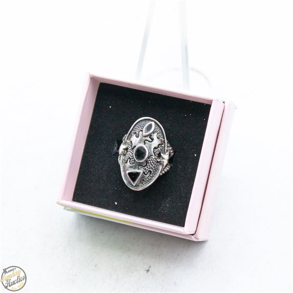 .925 SILVER RING - SIZE 5
