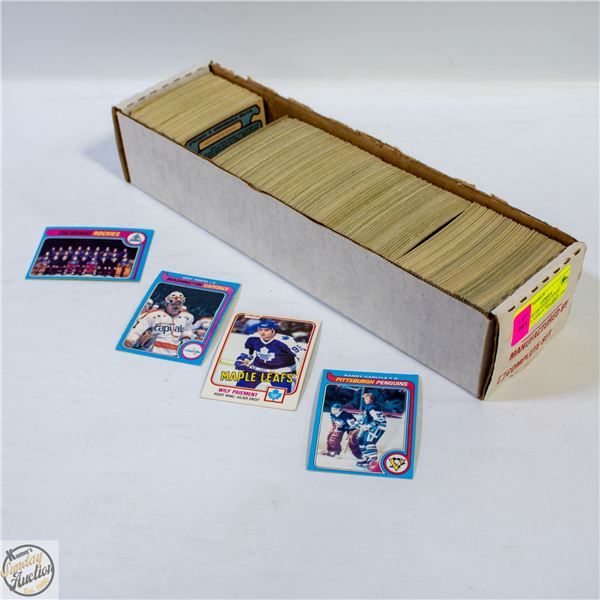 VINTAGE OPC CARDS 1979-81 HOCKEY APPROX 985 CARDS