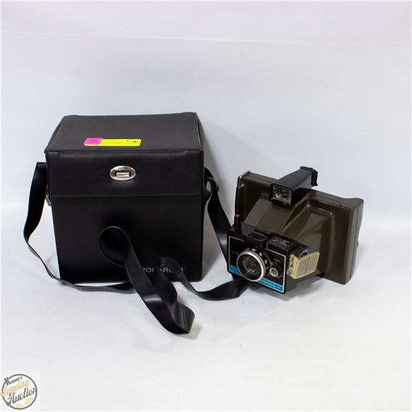 ESTATE VINTAGE POLAROID LAND CAMERA IN