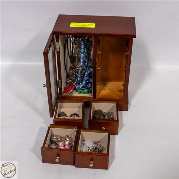 4-DRAWER WOOD JEWELLERY BOX WITH A CARROUSEL