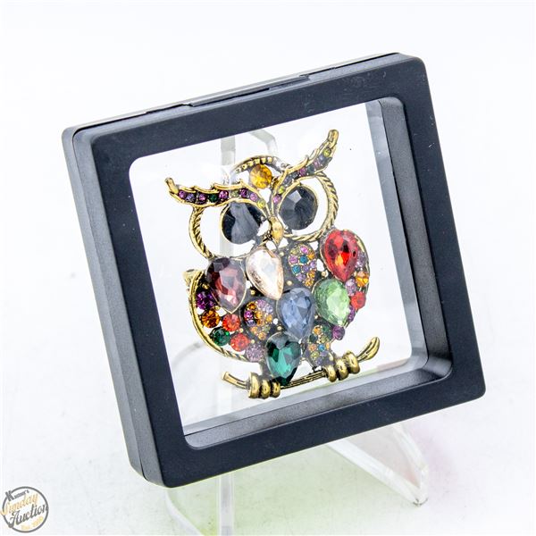 NEW LARGE OWL BROOCH WITH LARGE COLORED