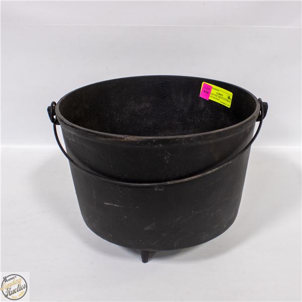 6 GALLON CAST IRON CAULDRON POT WITH HANDLE