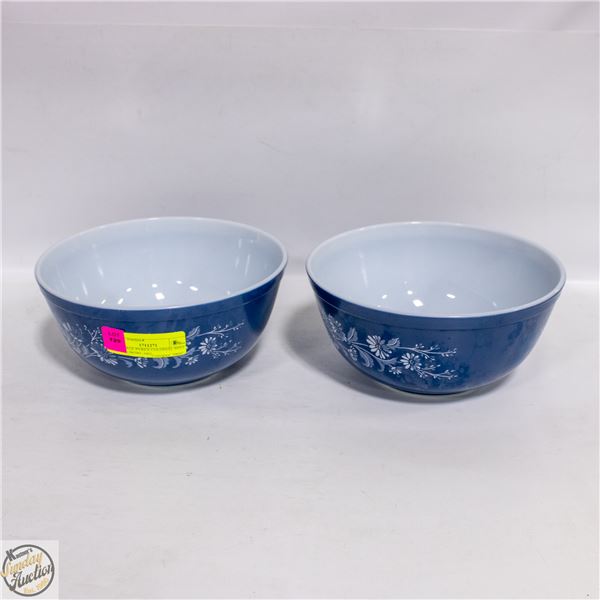 2 VINTAGE PYREX COLONIAL MIST MIXING BOWL #403