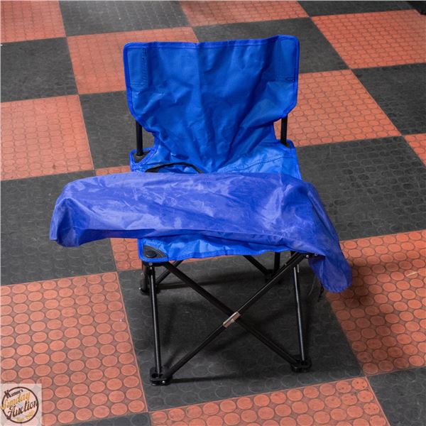 BLUE FOLDING CAMPING CHAIR