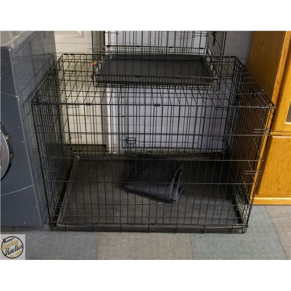 LARGE DOG CRATE H-30.5" W-28.5" L-42"