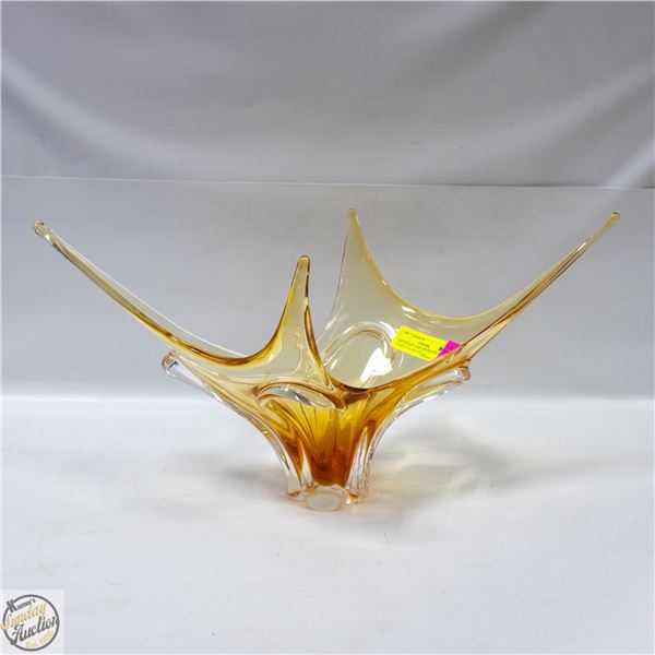 ART GLASS VASE CENTRE PIECE CHALET GLASS STYLE