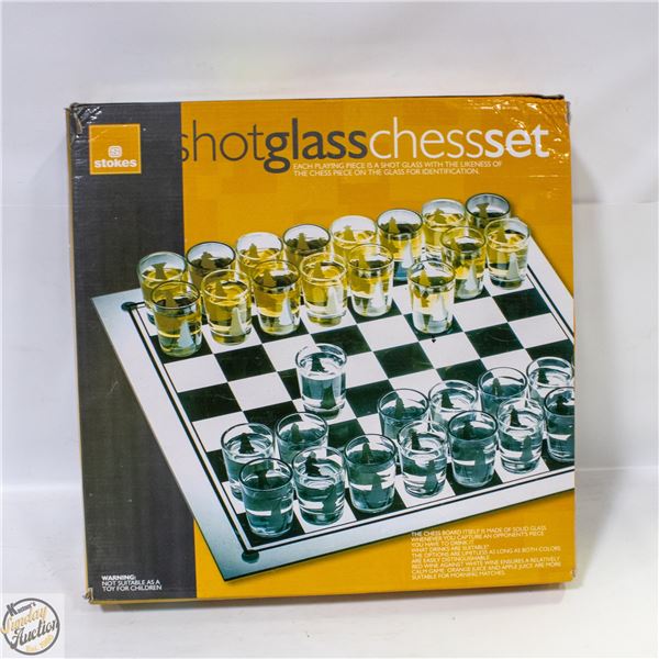 SHOOTER GLASS CHESS SET COMPLETE