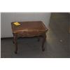Image 2 : PAIR WOOD SIDE TABLES W/REMOVABLE/FLIP TOP (PAIR)