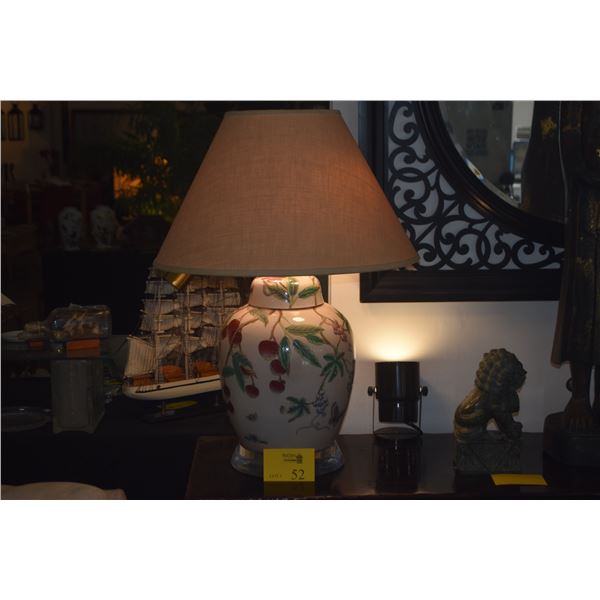PAIR VINTAGE CHINOISERIE TABLE LAMPS, WHITE PORCELAIN GINGER JAR BASE W/GRAPE & BUTTERFLY MOTIF (PAI