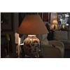 Image 2 : PAIR VINTAGE CHINOISERIE TABLE LAMPS, WHITE PORCELAIN GINGER JAR BASE W/GRAPE & BUTTERFLY MOTIF (PAI