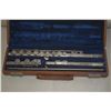 Image 2 : VINTAGE ARTLEY STUDENT FLUTE IN CASE